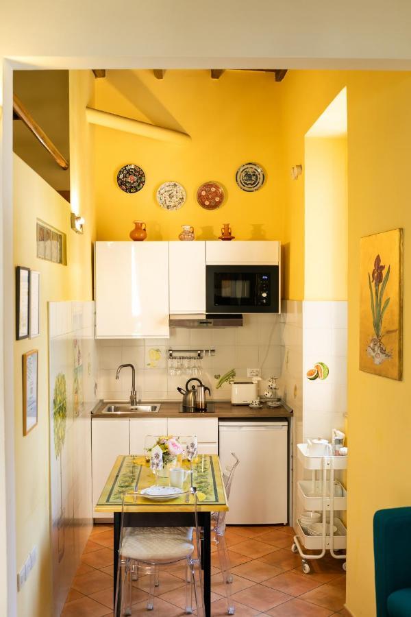 Monti Romantic Sunshine Maisonette ภายนอก รูปภาพ